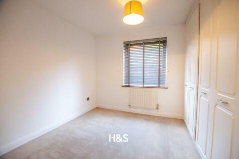 8 alderwood bedroom two.jpg