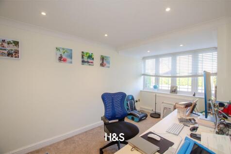 8 Pembridge New - office.jpg
