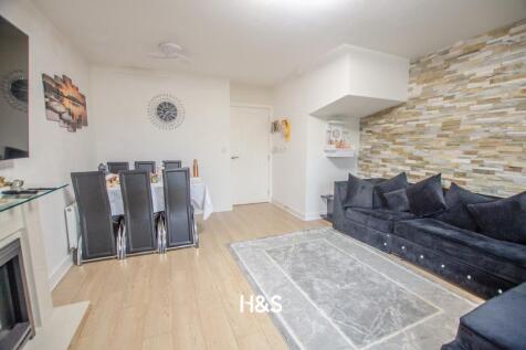 Parkgate mews - lounge..jpg