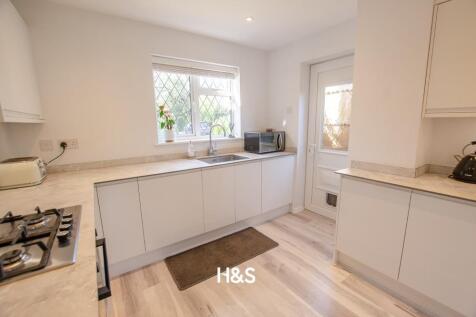 19 friary avenue - kitchen.jpg