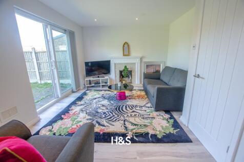 19 friary avenue - lounge...jpg
