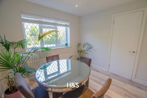 19 friary avenue - dining room.jpg