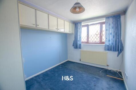 20 whitemoor drive - bedroom 2.jpg