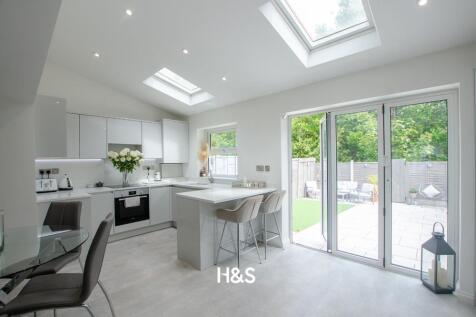 Kitchen 3.jpg