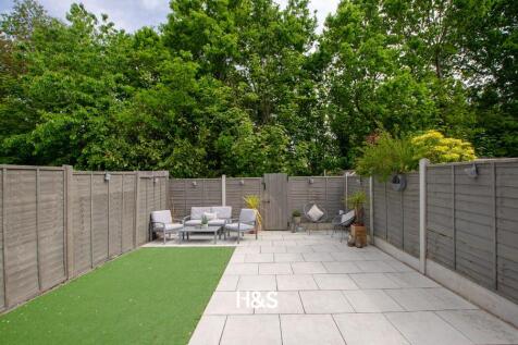 27 Witham - garden.jpg