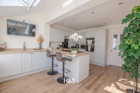 23 sladepool farm road - kitchen..jpg