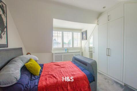 103 union road - bedroom 1.jpg