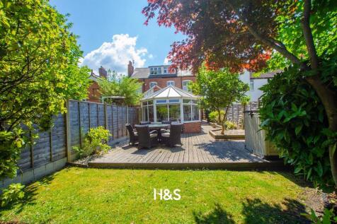 103 union road - rear gard..jpg