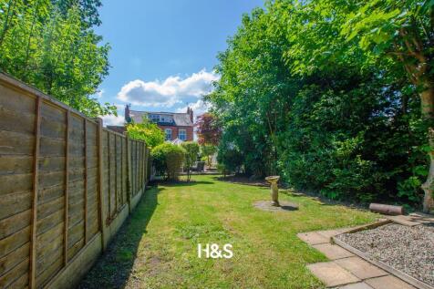 103 union road - rear garden..jpg