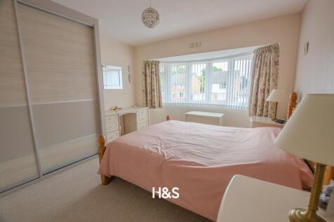 250 Ralph Road - bedroom 1..jpg