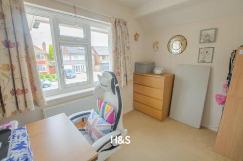 250 Ralph Road - bedroom 3.jpg
