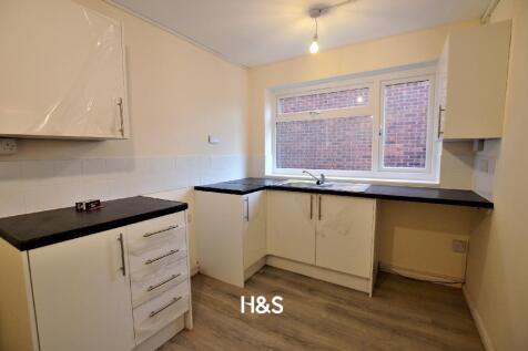 11 Rectory Gardens - Kitchen.jpg