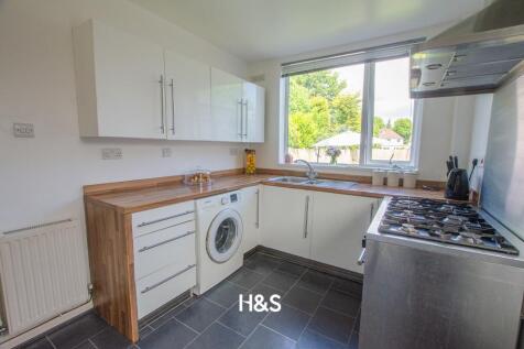 103 cropthorne road - kitchen.jpg