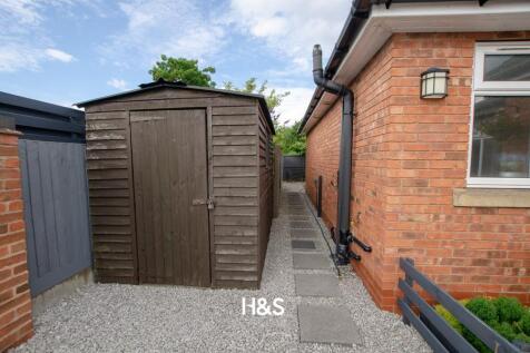 11 Clifton - path.jpg