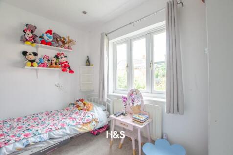 38 anchor lane - bedroom 2.jpg