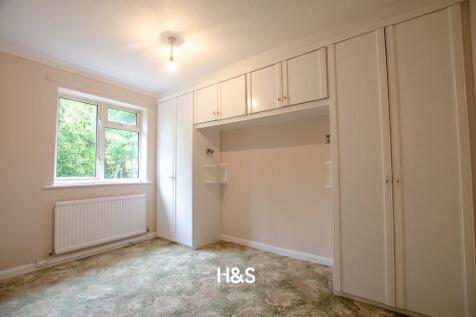 4 Falkwood - bed2.jpg