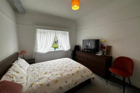 Bedroom.jpg