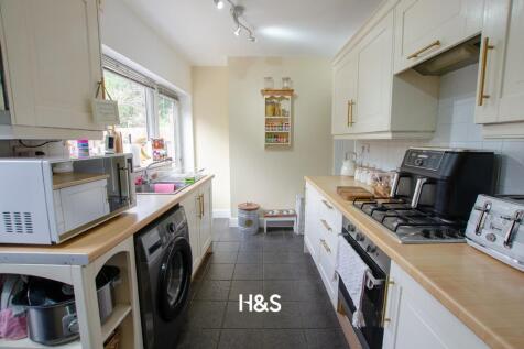 27 Hanbury - kitchen.jpg
