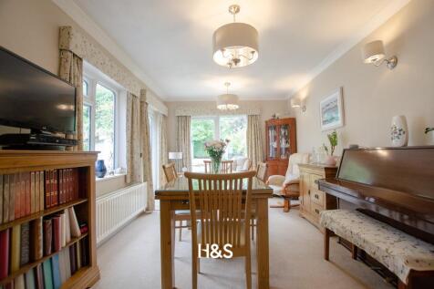 42 Northbrook Road - dining.jpg