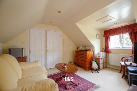 42 Northbrook Road - principle sitting.jpg
