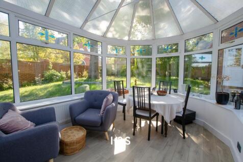 215 Dickens Heath Road - conservatory.jpg