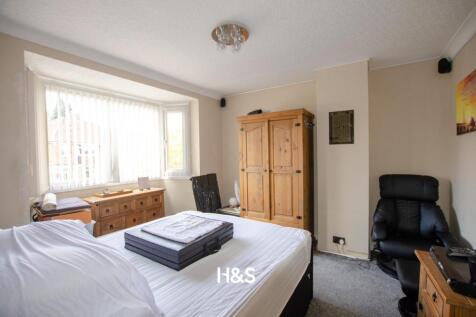 8 Leam Crescent - bed1.jpg