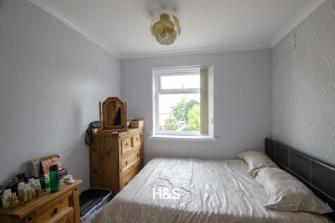 8 Leam Crescent - bed5.jpg