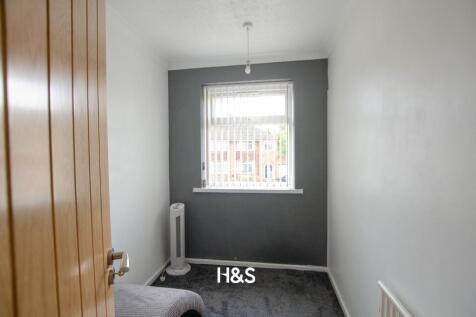 8 Leam Crescent -  bed3.jpg