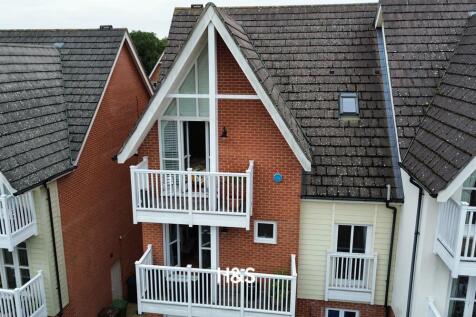 50 Woodshires Road - balc.jpg