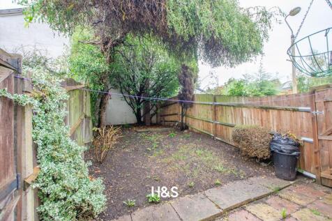 kings terrace - rear garden.jpg