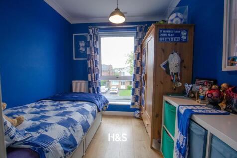 60 swanswell - bed3.jpg