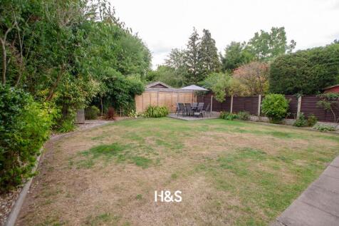 60 swanswell - rear garden.jpg