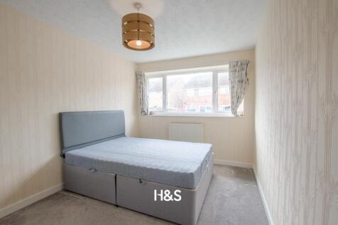 189 Priory Road - bedroom 3.jpg