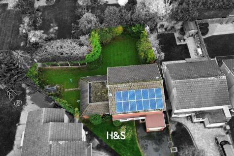 14 woodrow crescent - drone 2.jpg