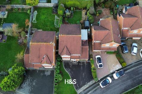 1 Pensham Croft - drone 2.jpg