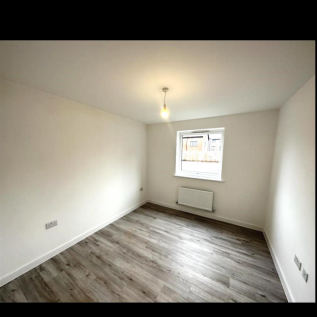 74 Newman Square bedroom 1.png