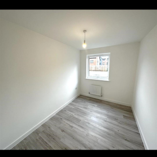 74 Newman Square bedroom 2.png