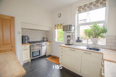 61 olton road - kitchen..jpg