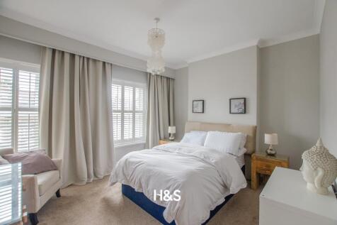 61 olton road - bedroom 1.jpg