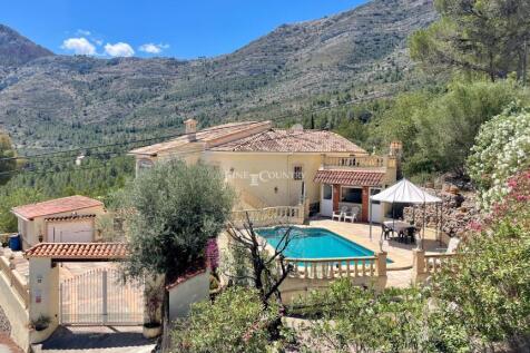Property Image 1