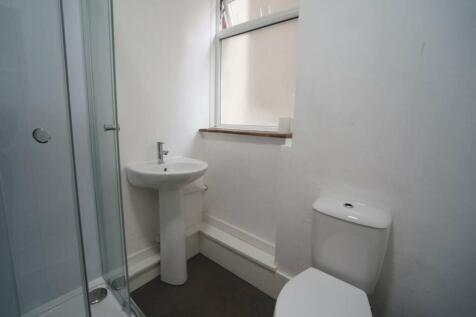 54HolyheadRoad_Bathroom1.1.JPG