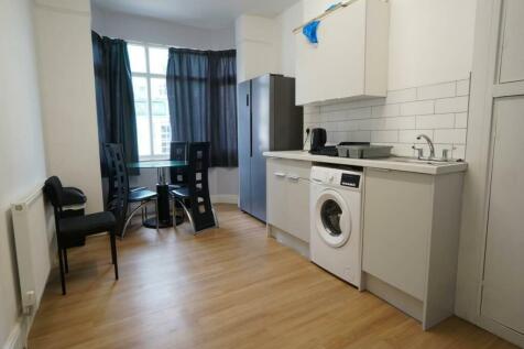 54HolyheadRoad_Kitchen1.JPG