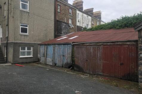 garages.jpg
