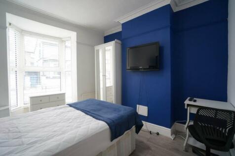 Bedroom 1.JPG