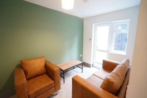 87FarrarRd_Living1.3.JPG