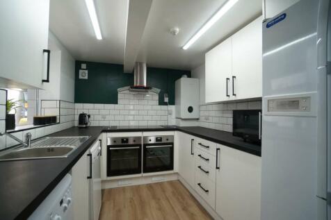 Kitchen 1.JPG