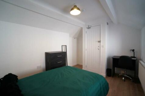 Bedroom 4.4.JPG
