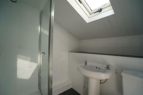 Top Bathroom.JPG