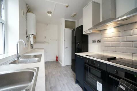 50CollegeRoad_Kitchen1.5.JPG