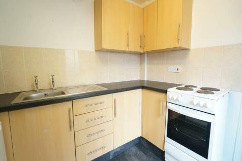 82OrmeRoad_kitchen1.1.JPG